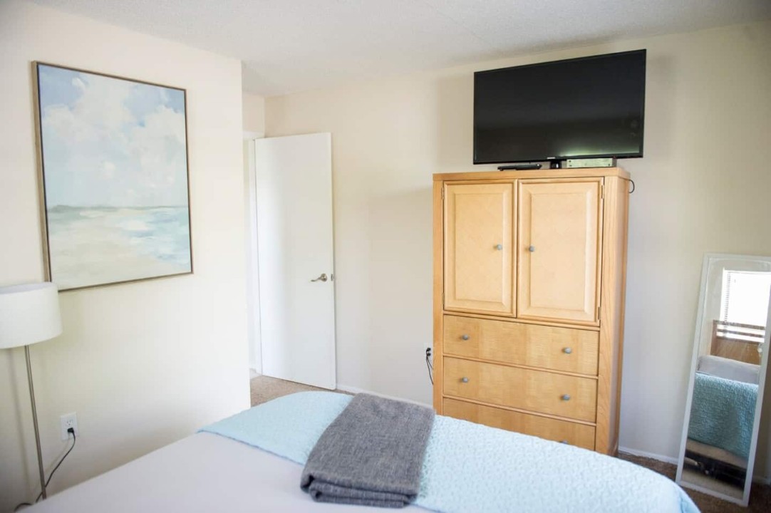 5b7c6925-81a5-4841-a73c-5cad2fae6b16