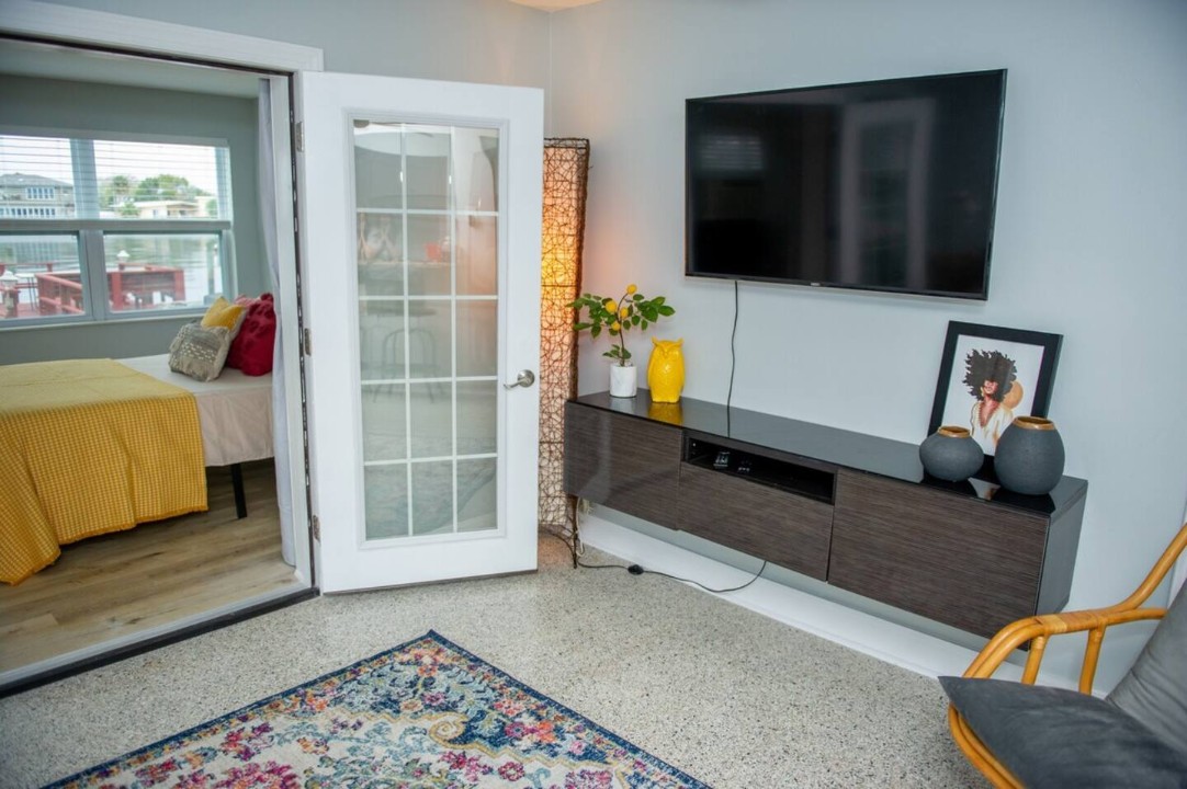 bb401057-69c3-4222-bca5-646dd3093716