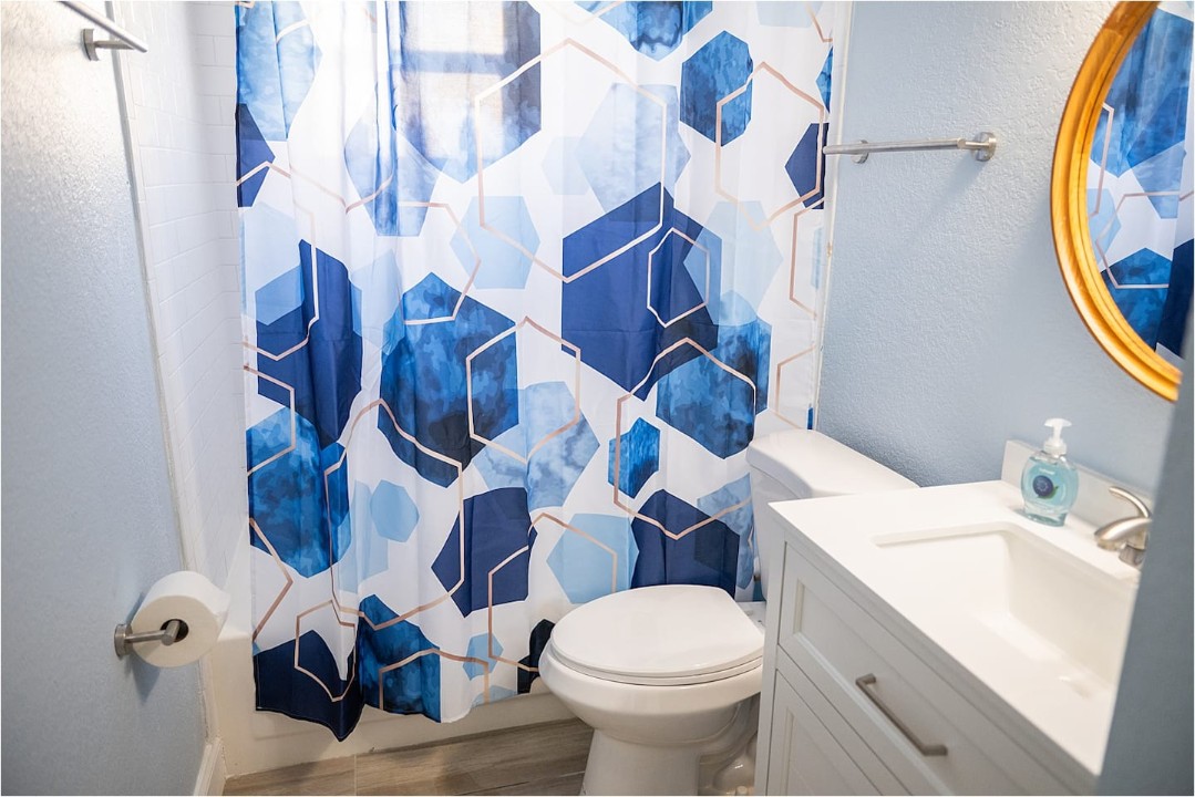 e2a50ab0-a3fc-476f-82c1-17b7c0ec7c3e