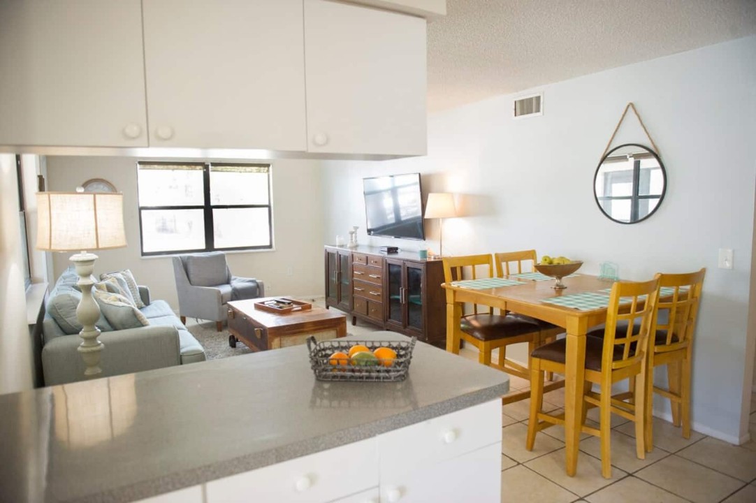 ec7a6ee8-7e27-443c-a108-4dfeba9d45f2